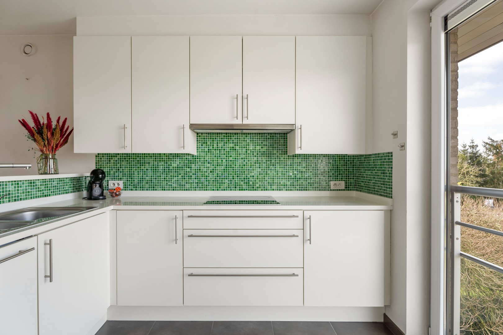 Recent appartement met twee slaapkamers en zonneterras op wandelafstand van centrum Tielt! - foto 5