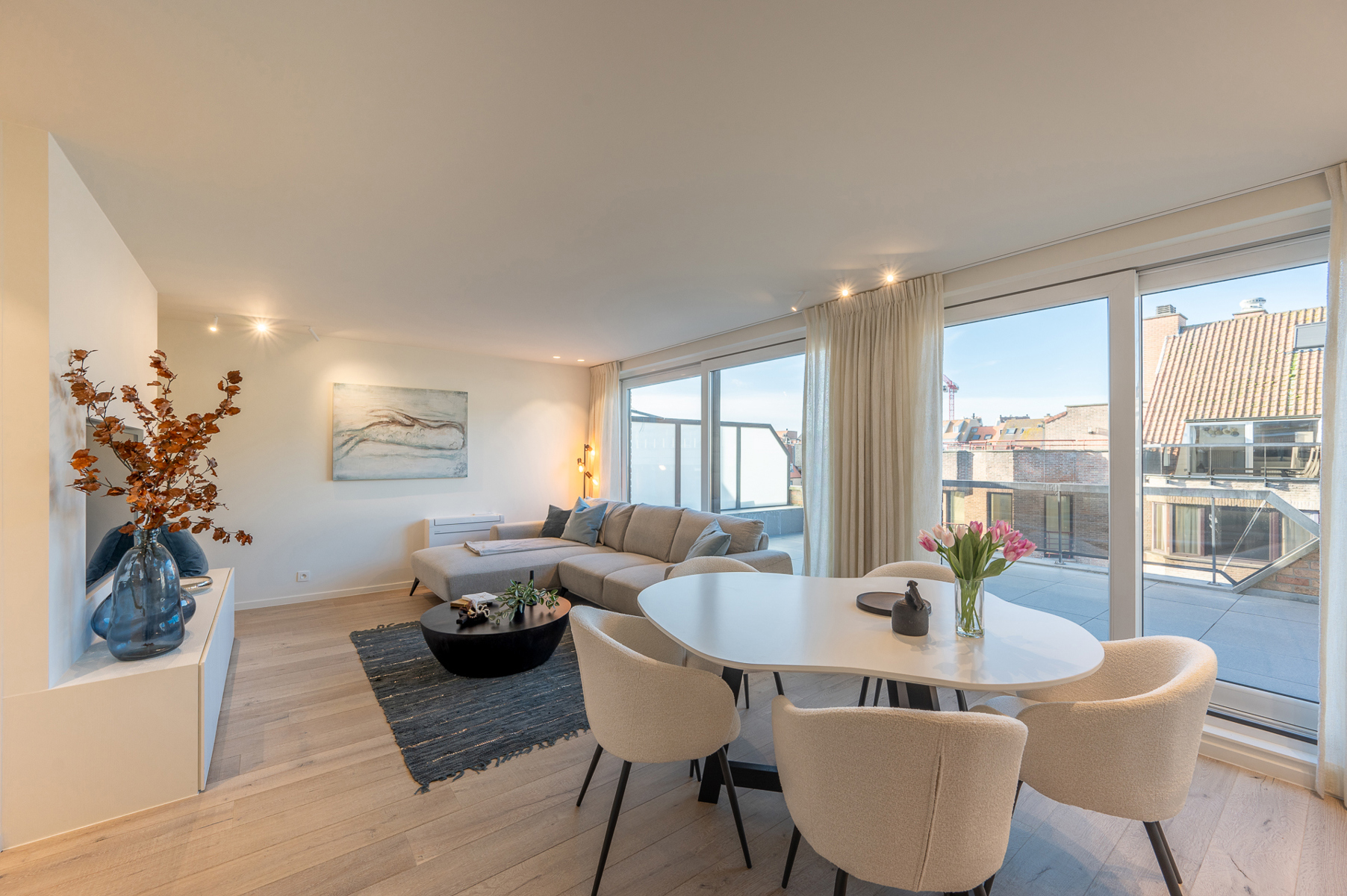 Gerenoveerde penthouse op enkele stappen van het strand - foto 1