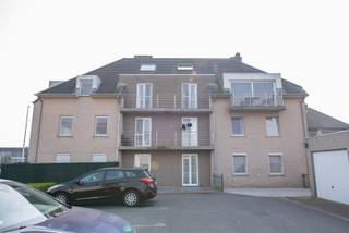 Ideaal investeringspand!Appartement op de 2 verdieping met mooie, brede leefruimte en open, ingerichte keuken.Het appartement beschikt over 2...