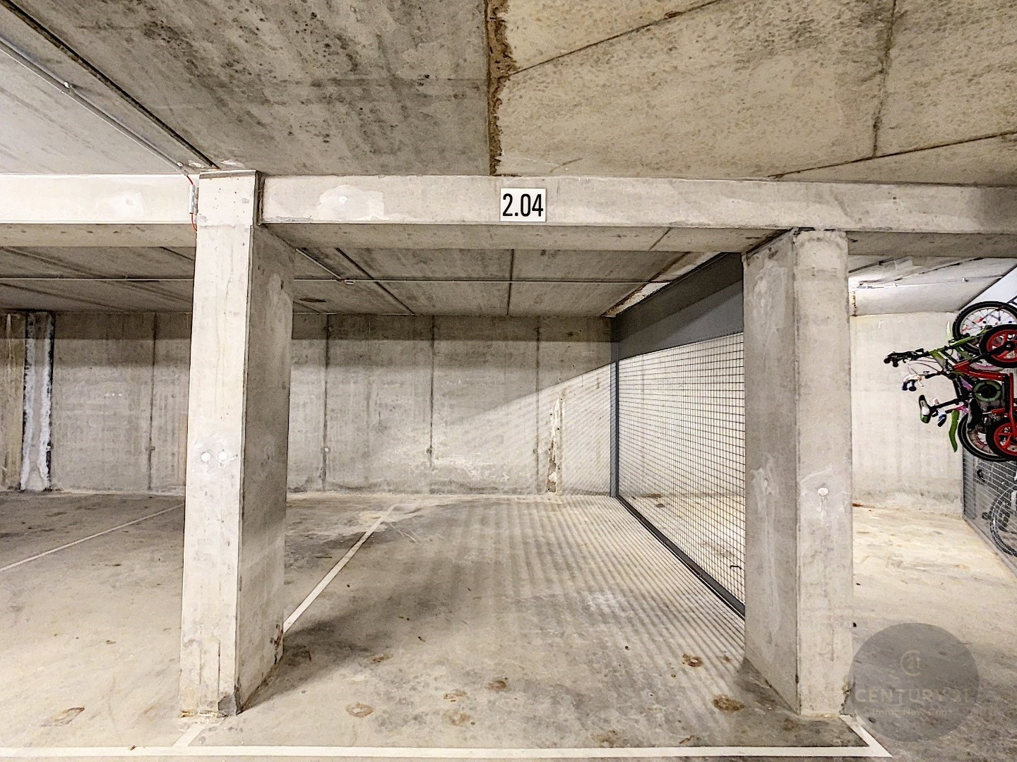 Garage for rent in Bruges - photo 2