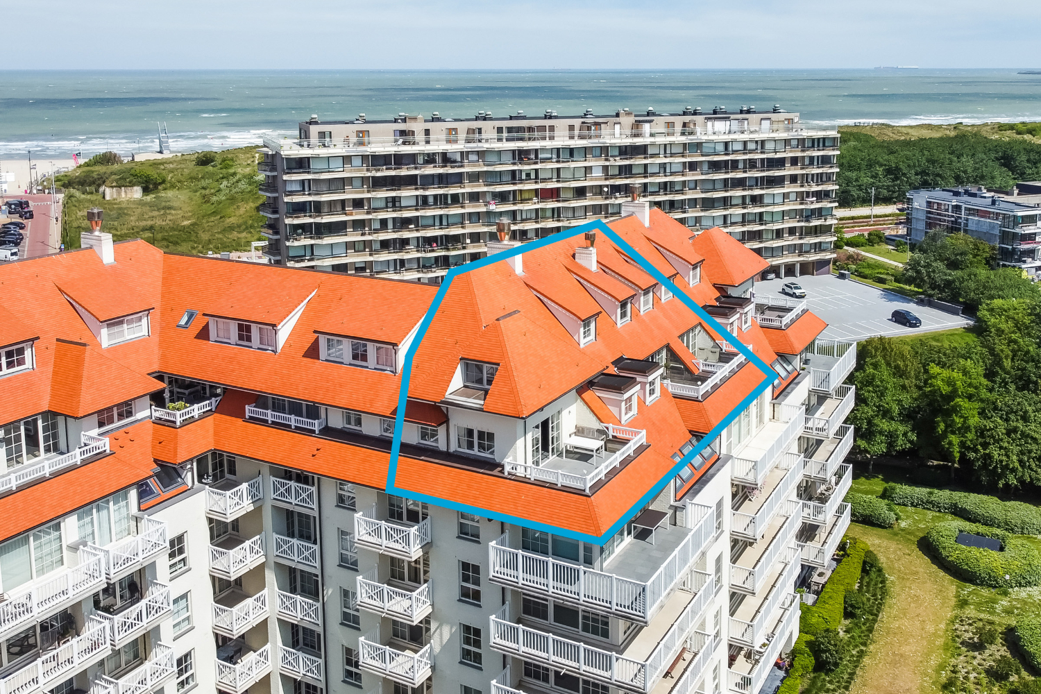 Luxueus en lichtrijke penthouse met zuidgerichte terrassen vlakbij het strand - foto 1
