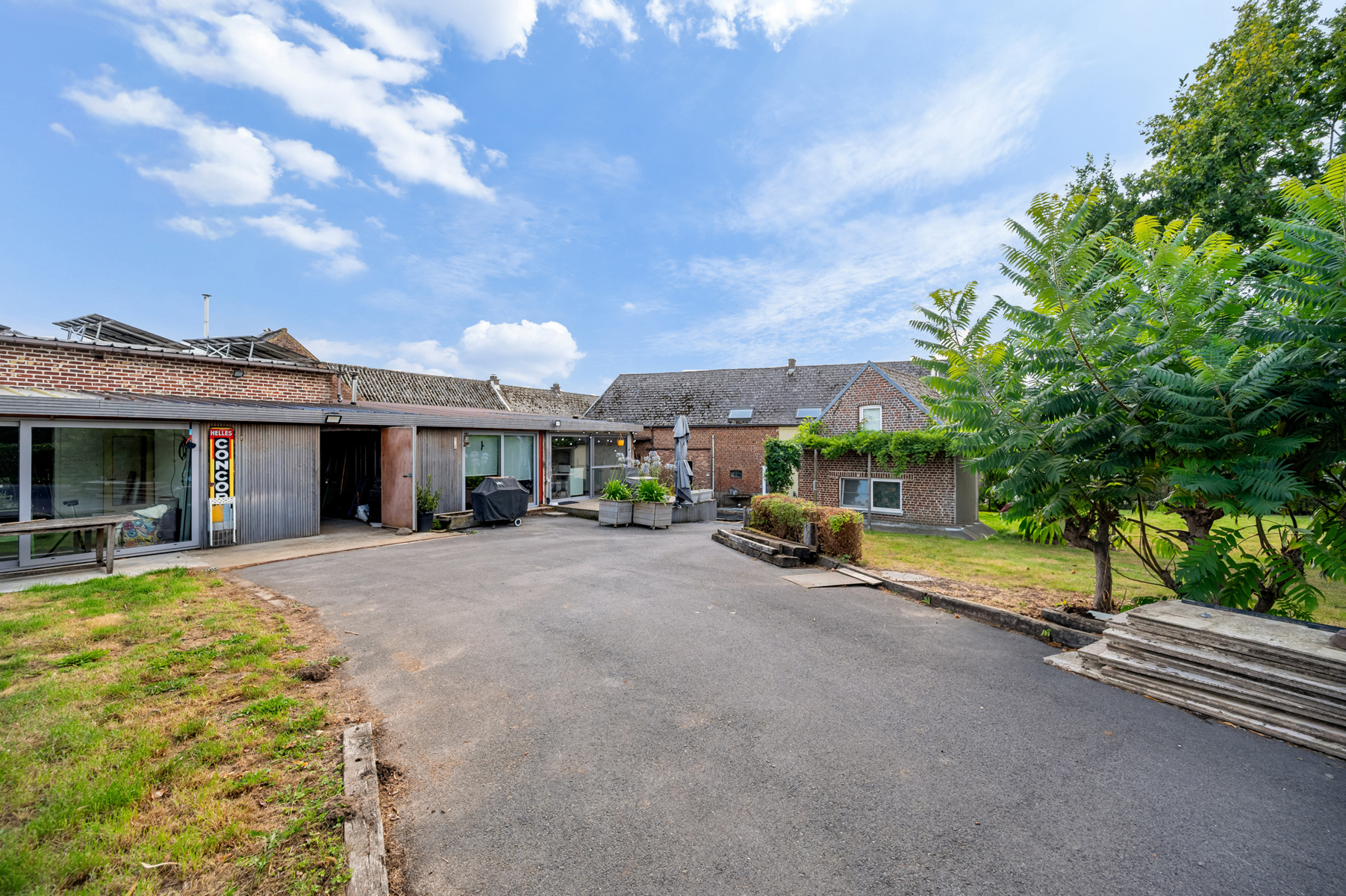 Ruime woning met atelier en garage op perceel van 32 are  - foto 5