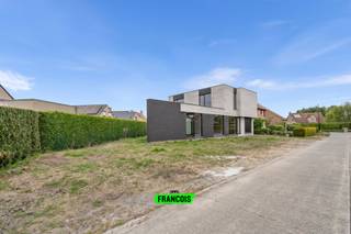 IMMO FRANCOIS MEETJESLAND PRESENTEERT JERONYMUS LAUWERIJNSTRAAT 24!WIJ VERWIJZEN U VOOR ALLE INFO & DOCUMENTEN GRAAG DOOR NAAR ONZE WEBSITE:...