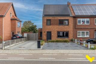 Instapklare, volledig gerenoveerde woning in het centrum van Tessenderlo-HamBent u op zoek naar een ruime, moderne en perfect gelegen woning? Deze...