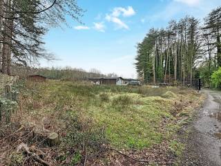 Recreatieve bouwgrond gelegen in een ware oase van rust en groen. Dit prachtig perceel van 592 m² biedt de ideale opportuniteit voor wie op zoek...