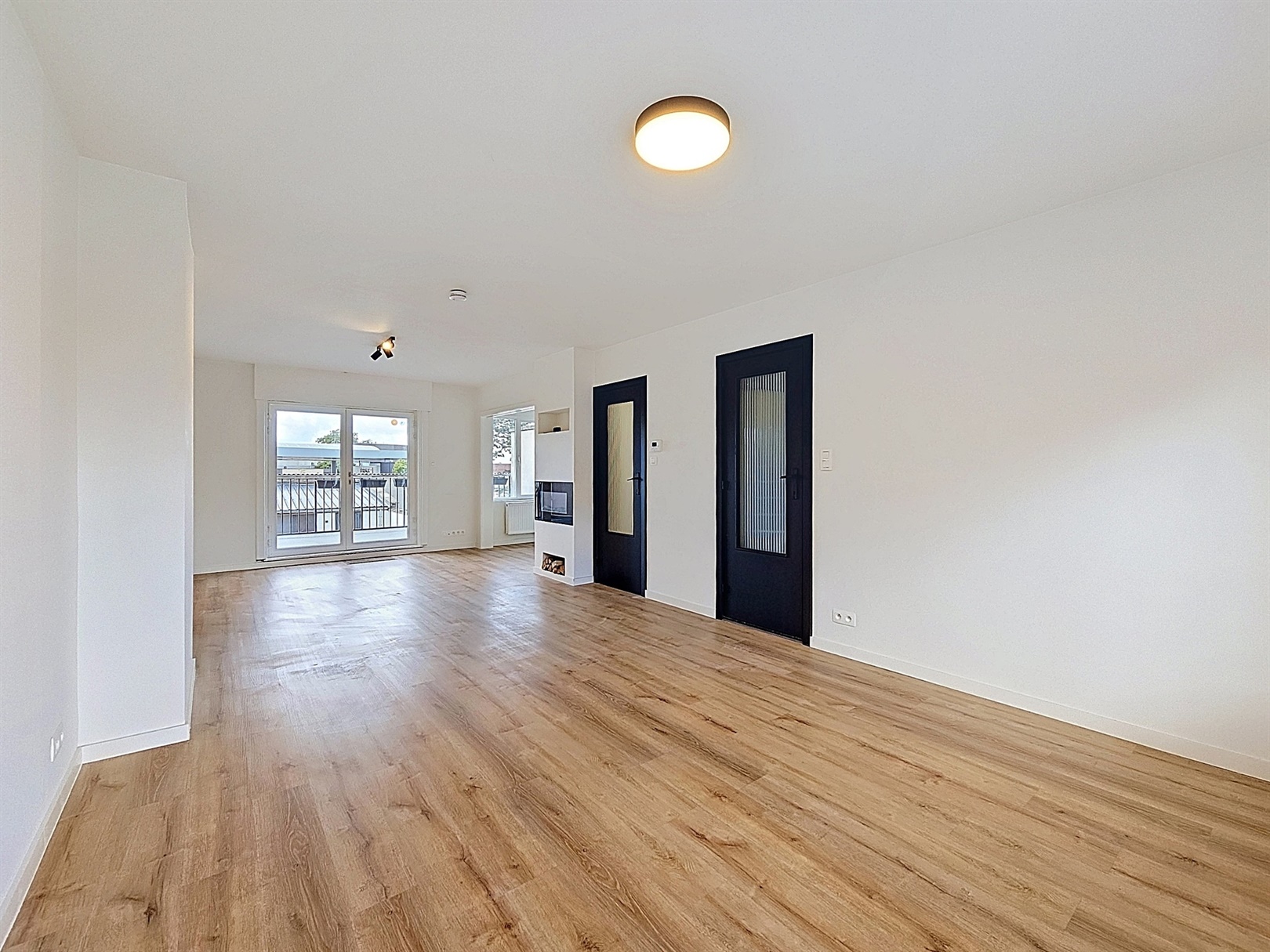 Ruime bel-étage woning met tuin en garage nabij het UZ! - foto 2