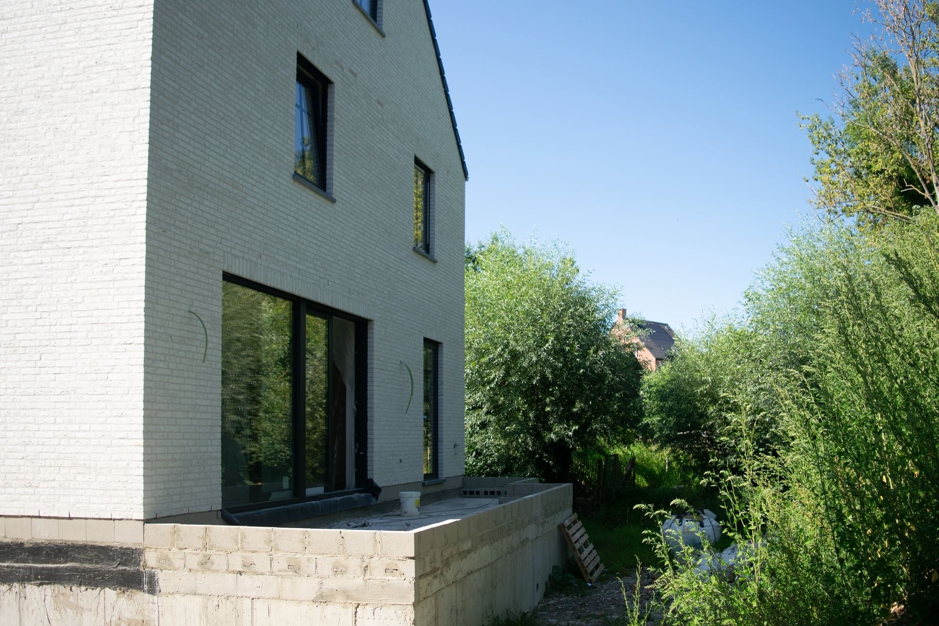 Prachtige nieuwbouwwoning met tuin - foto 4
