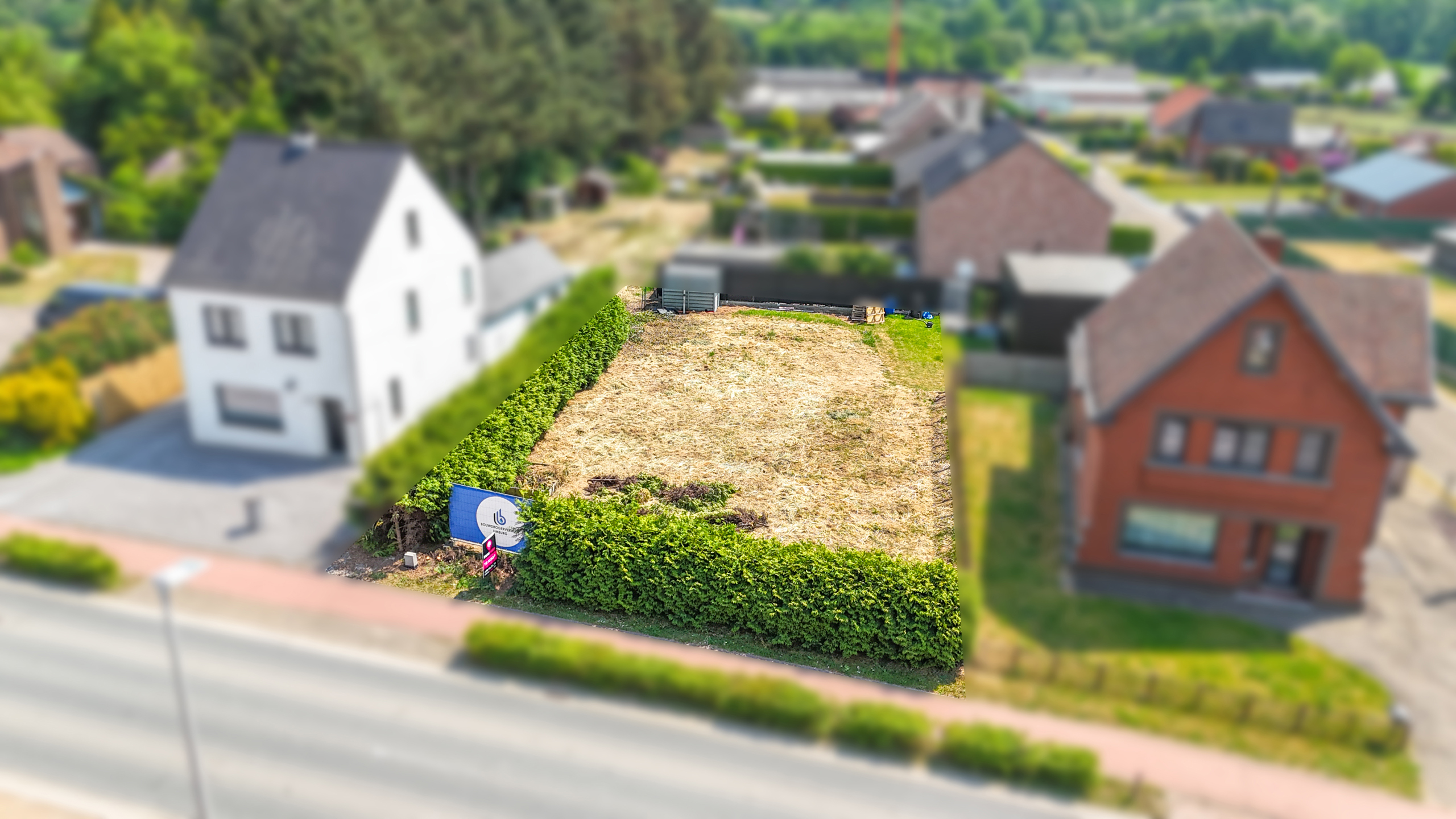 Rustig gelegen bouwperceel met uitstekende bereikbaarheid! - foto 1