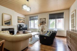 Mis deze buitenkans niet! Dit charmant appartement bevindt zich op toplocatie in Gent! (mobiscore 9,3/10!) op wandelafstand van Gent-Centrum en...