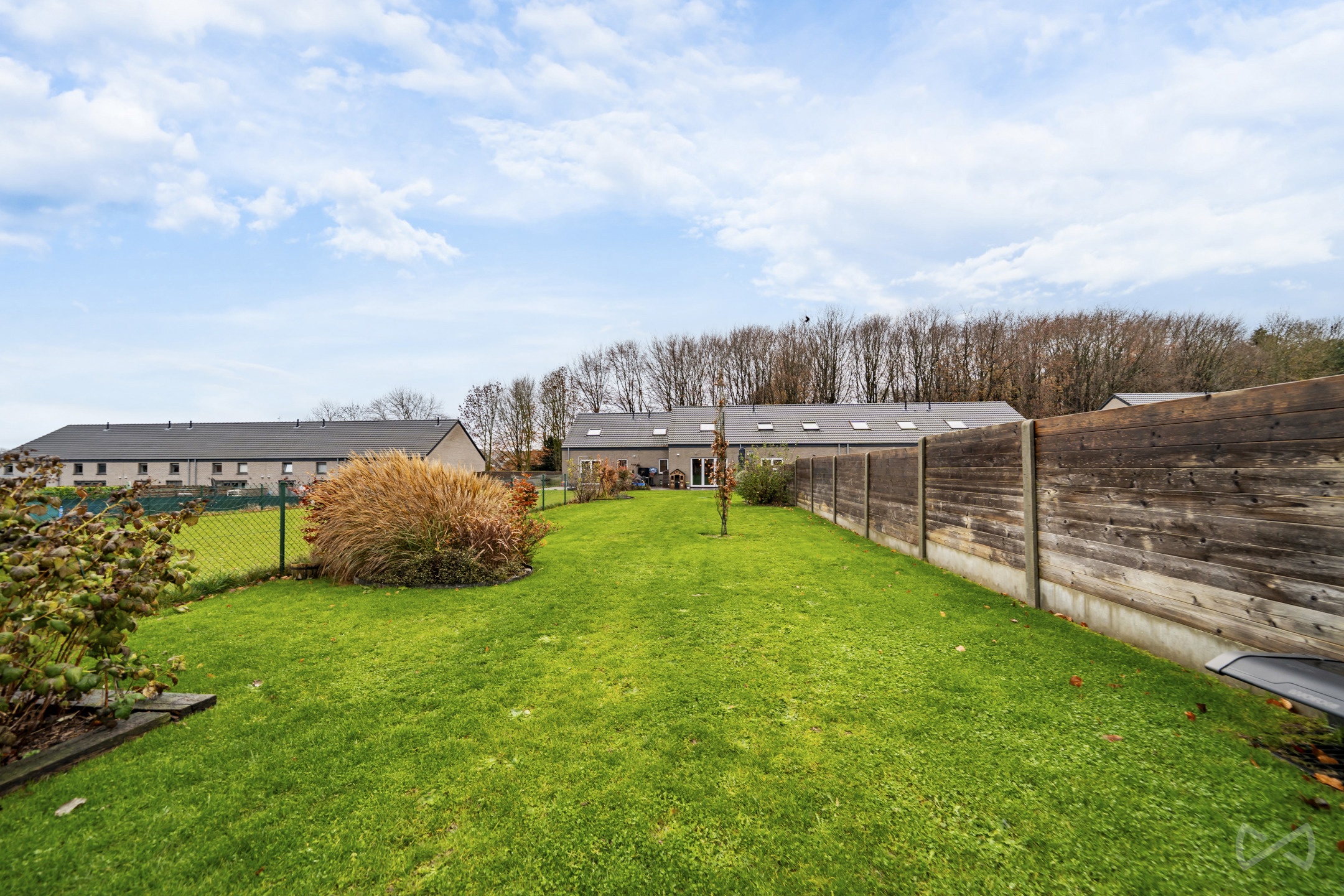 We Invest Namur vous propose... 0471 34 67 75 - foto 2