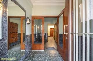 In een rustige en gegeerde buurt van Borgerhout bevindt zich dit aangename appartement op de derde verdieping van een verzorgd gebouw. Een lift...