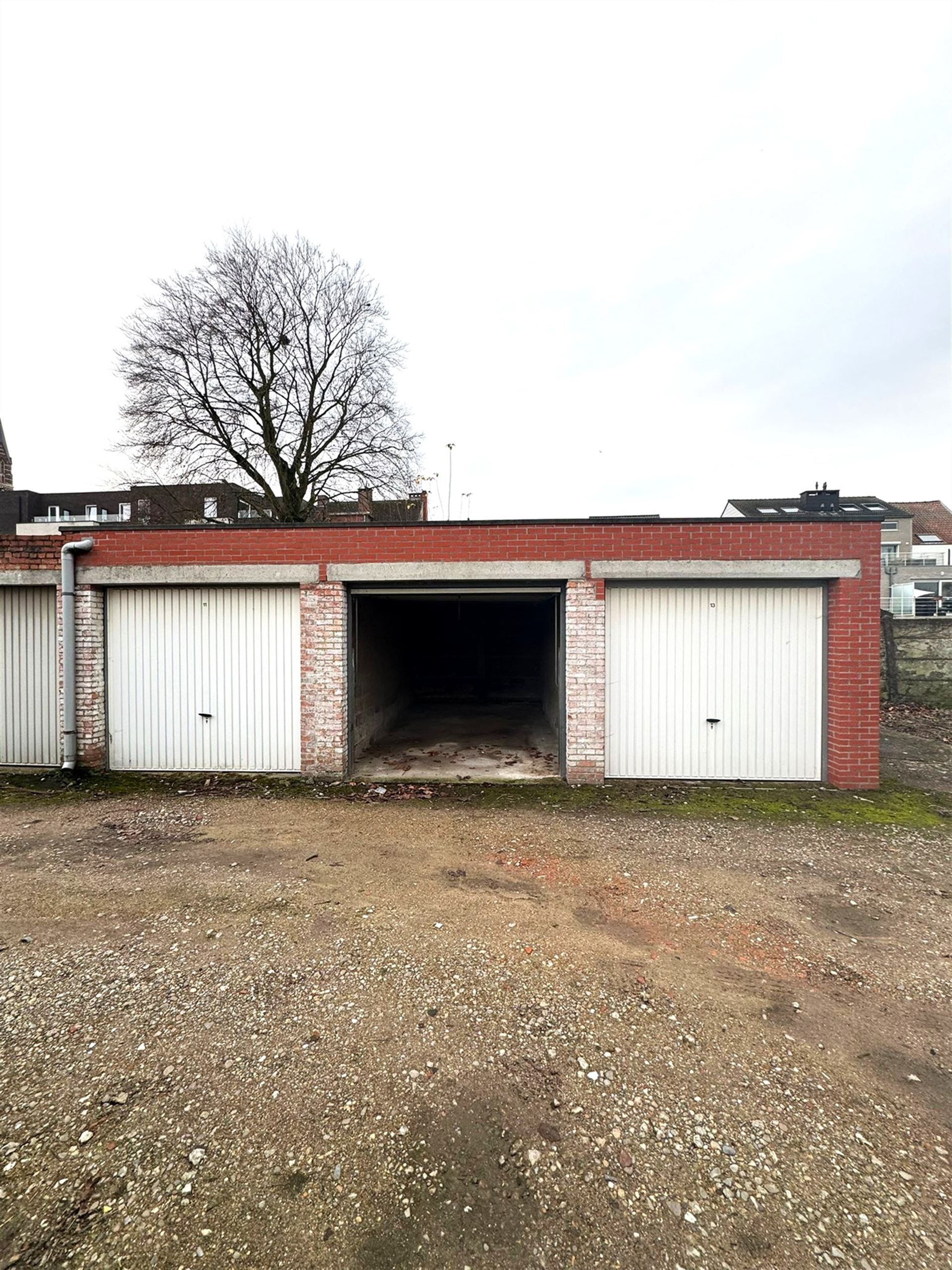 Parking/Boxe de garage - photo 2