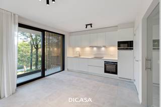 Groenzicht, een populair nieuwbouwproject in het hart van Rumbeke, breidt uit met drie nieuwe residenties.Dit project combineert modern wooncomfort...