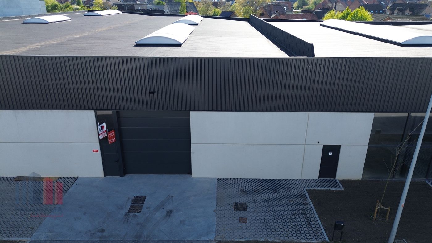 MAGAZIJN VAN 549 m² TE KOOP IN OOSTKAMP - photo 3