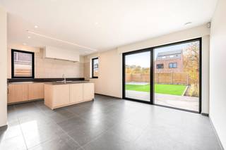 House for rent in Kapellen