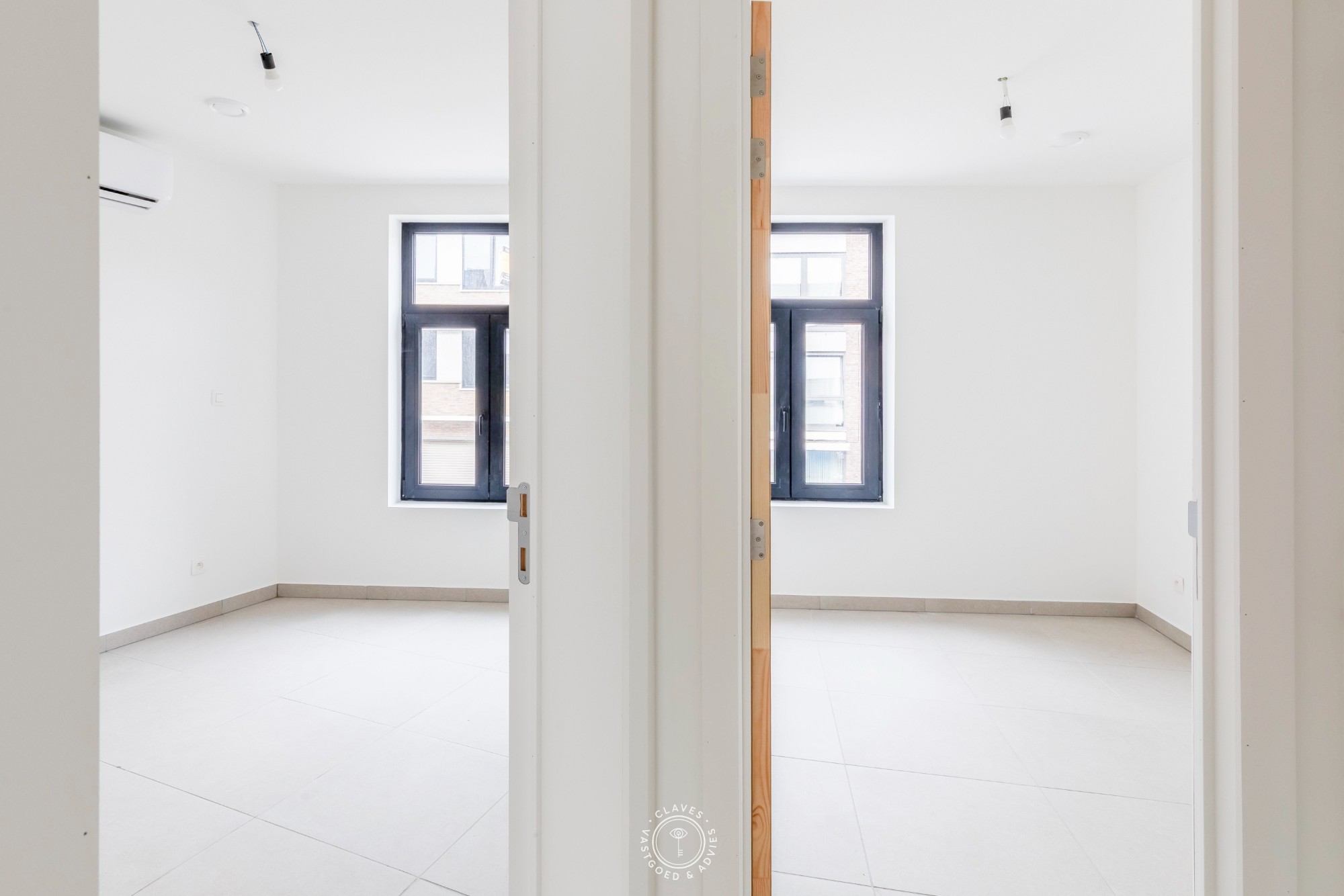 Energetisch gerenoveerd appartement dat binnen en buiten mooi verbindt - foto 5