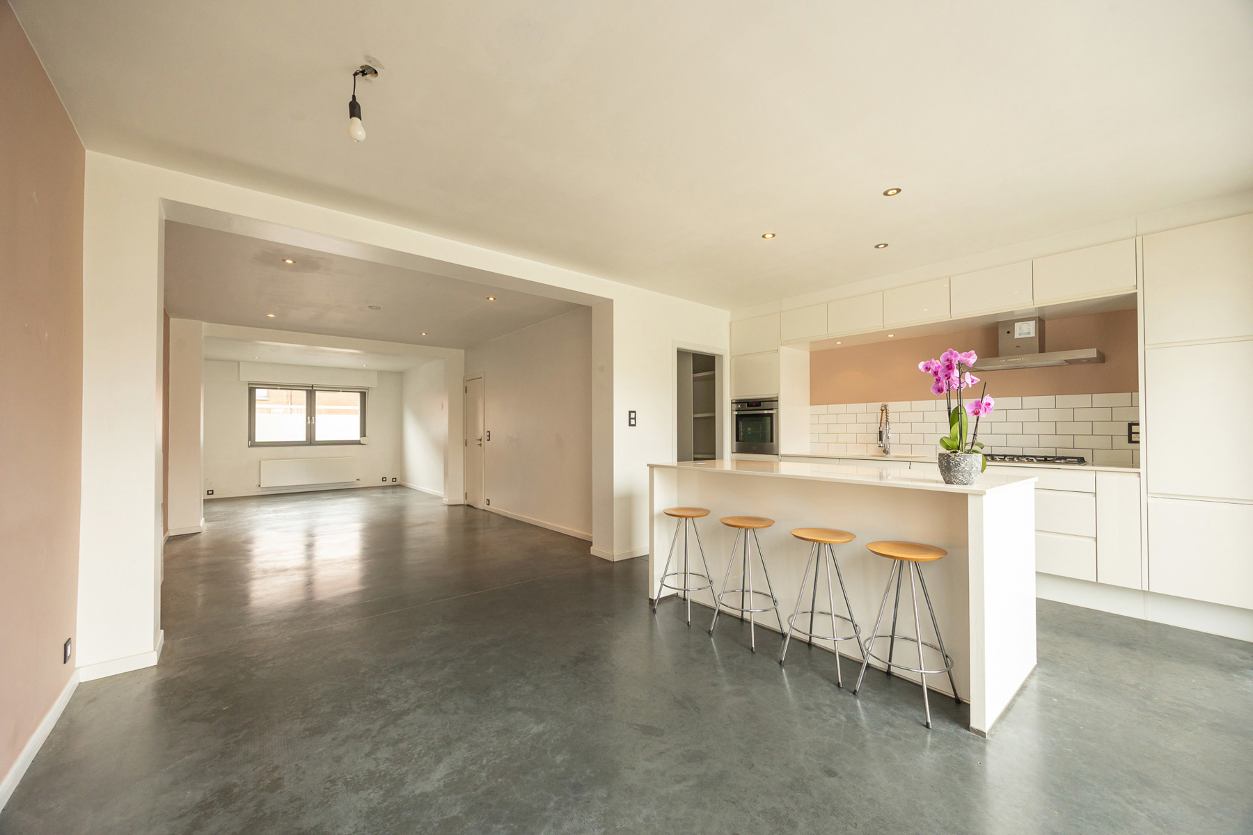 Instapklare woning met drie slaapkamers en moderne afwerking - foto 4