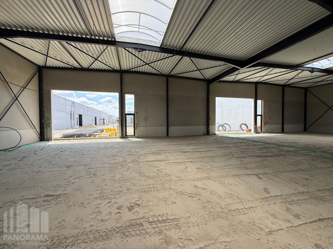 Nieuwbouw KMO-unit van 1.193 m² in de industriezone te Deinze - foto 4
