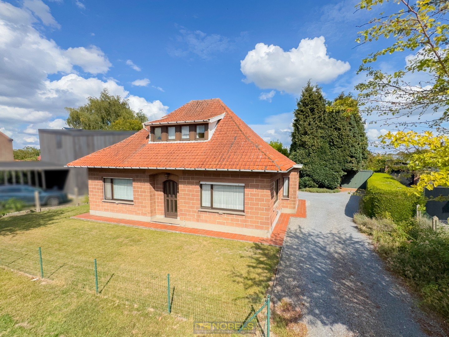 Te koop, te moderniseren open bebouwing op ruim perceel te Merelbeke! - photo 3