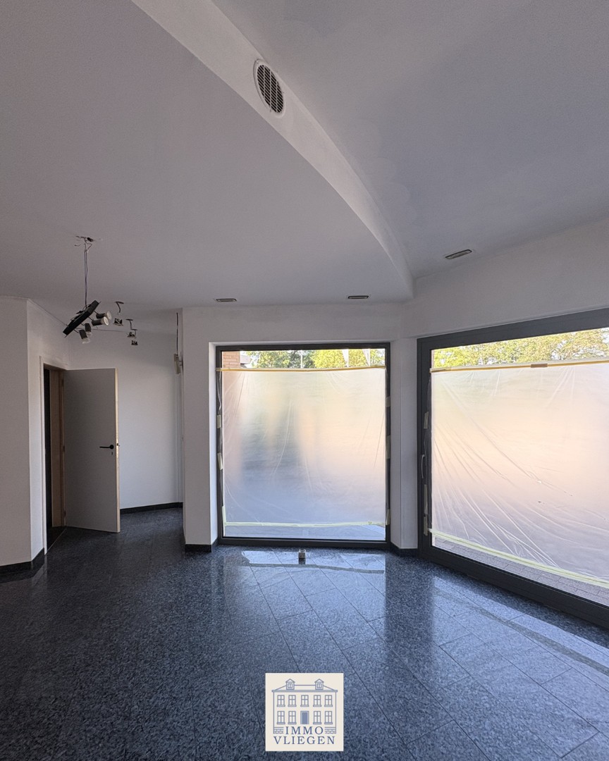 Commercial à louer à Maasmechelen - photo 5