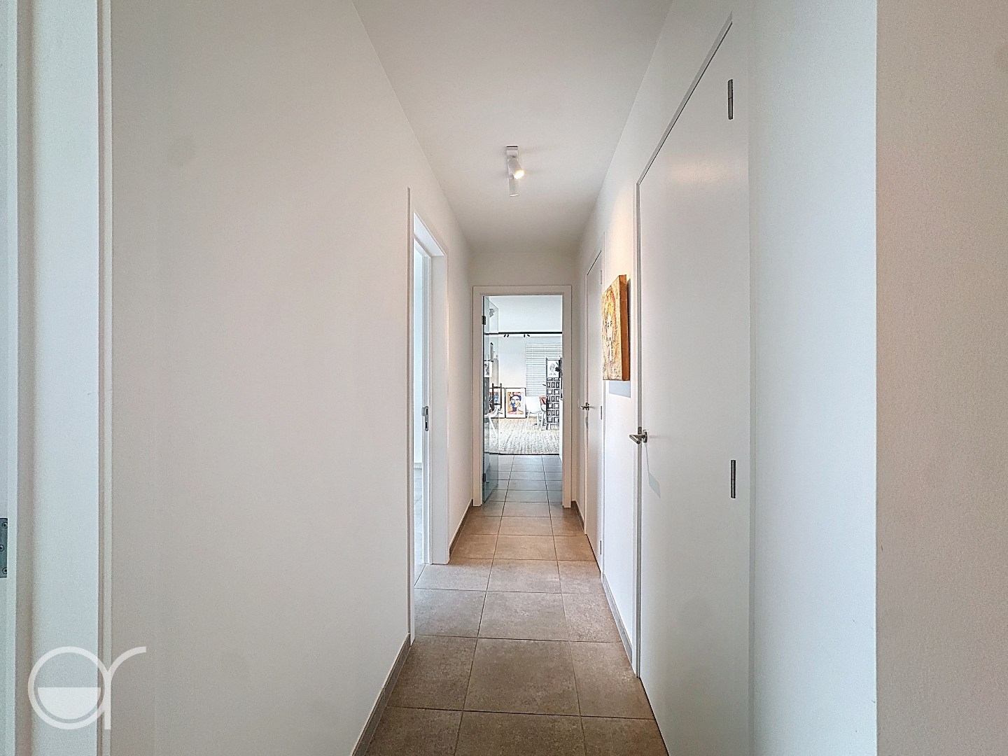 Lichtrijk tweeslaapkamerappartement met staanplaats - foto 5