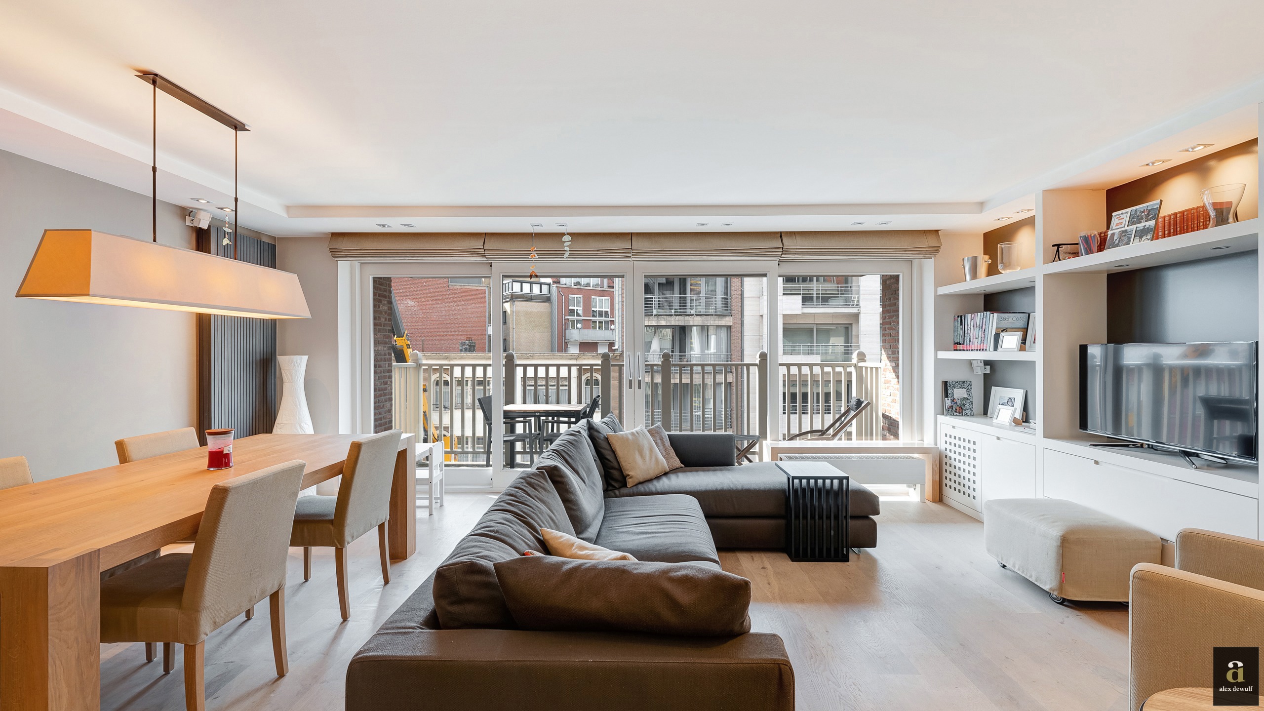 Lichtrijk appartement met 3 slpks en westterras[Koningslaan] - foto 4