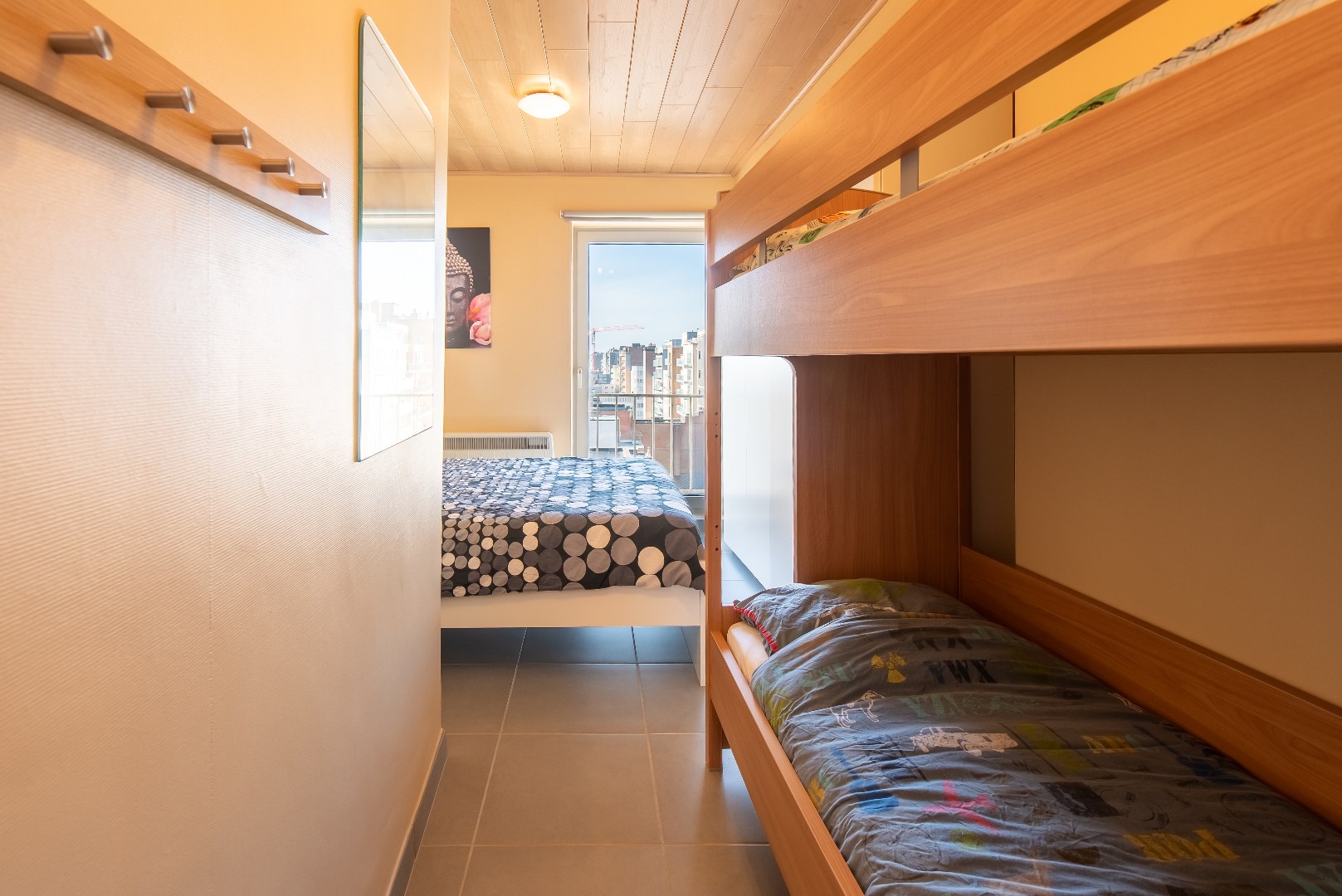 Prachtig afgewerkt appartement met zijdelings zicht op zee! - foto 3