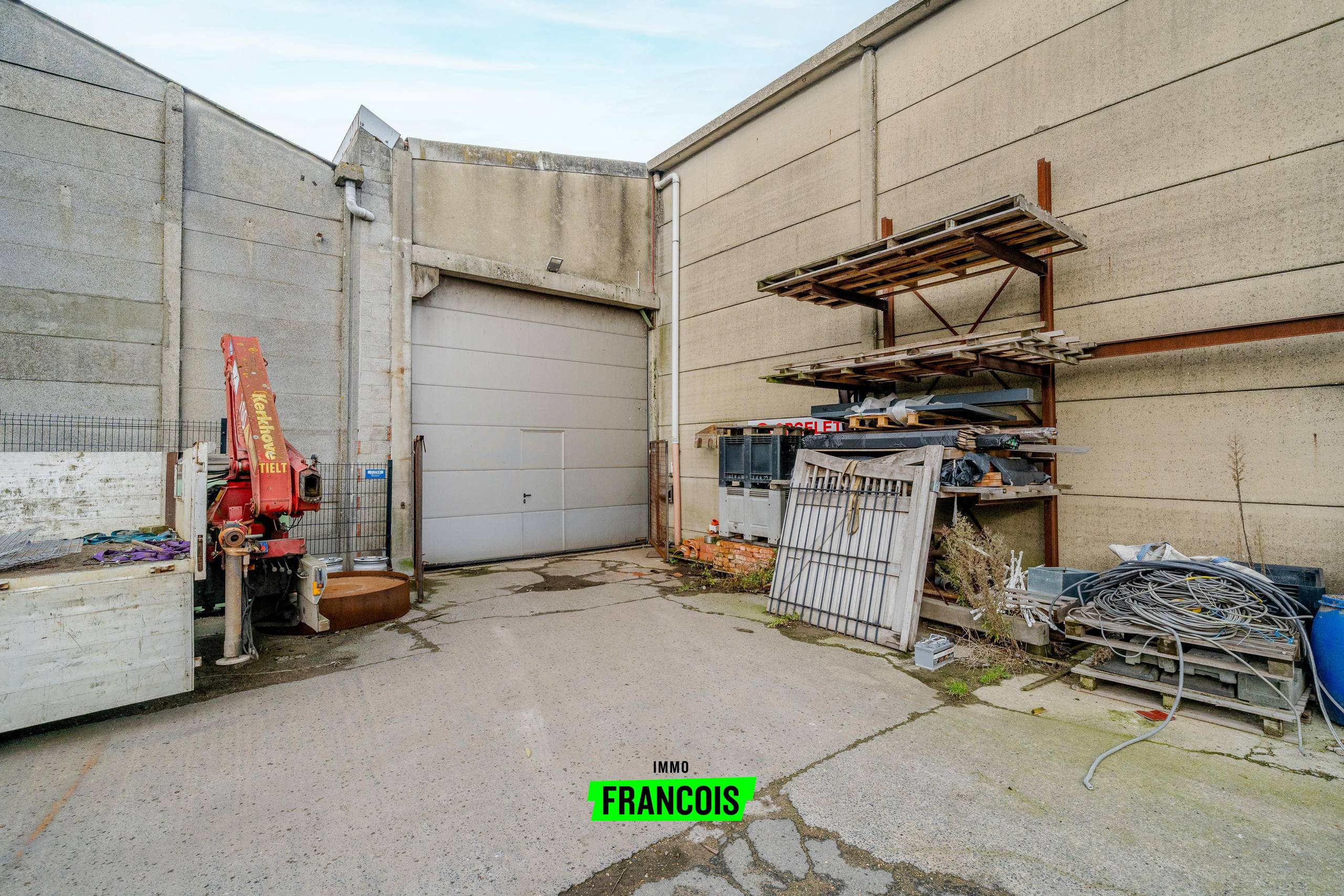 Ruime bedrijfsloods van +1.000 m² te koop in Werken! - foto 5