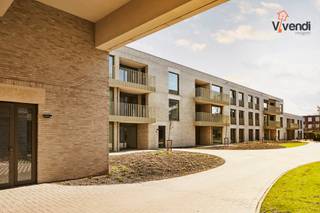 Aan de rand van het centrum, in een aangename autoluwe omgeving, bevindt zich dit recente en instapklare appartement van 92 m², inclusief...