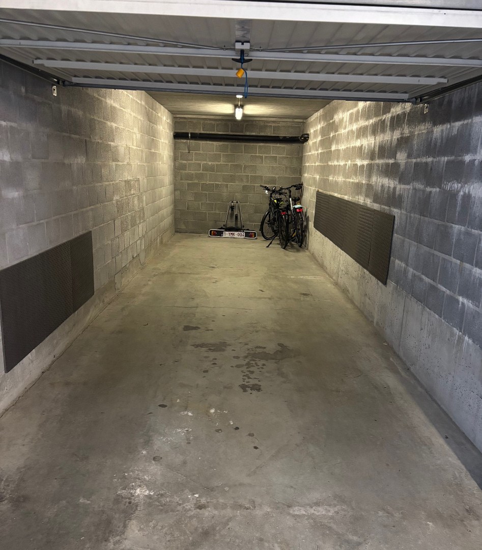🔑 À VENDRE - Grand garage (2 voitures) à Middelkerke ! - photo 4