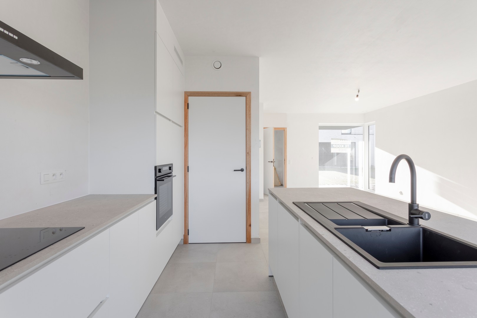 Moderne woning met 3 slaapkamers te Izegem. - foto 3