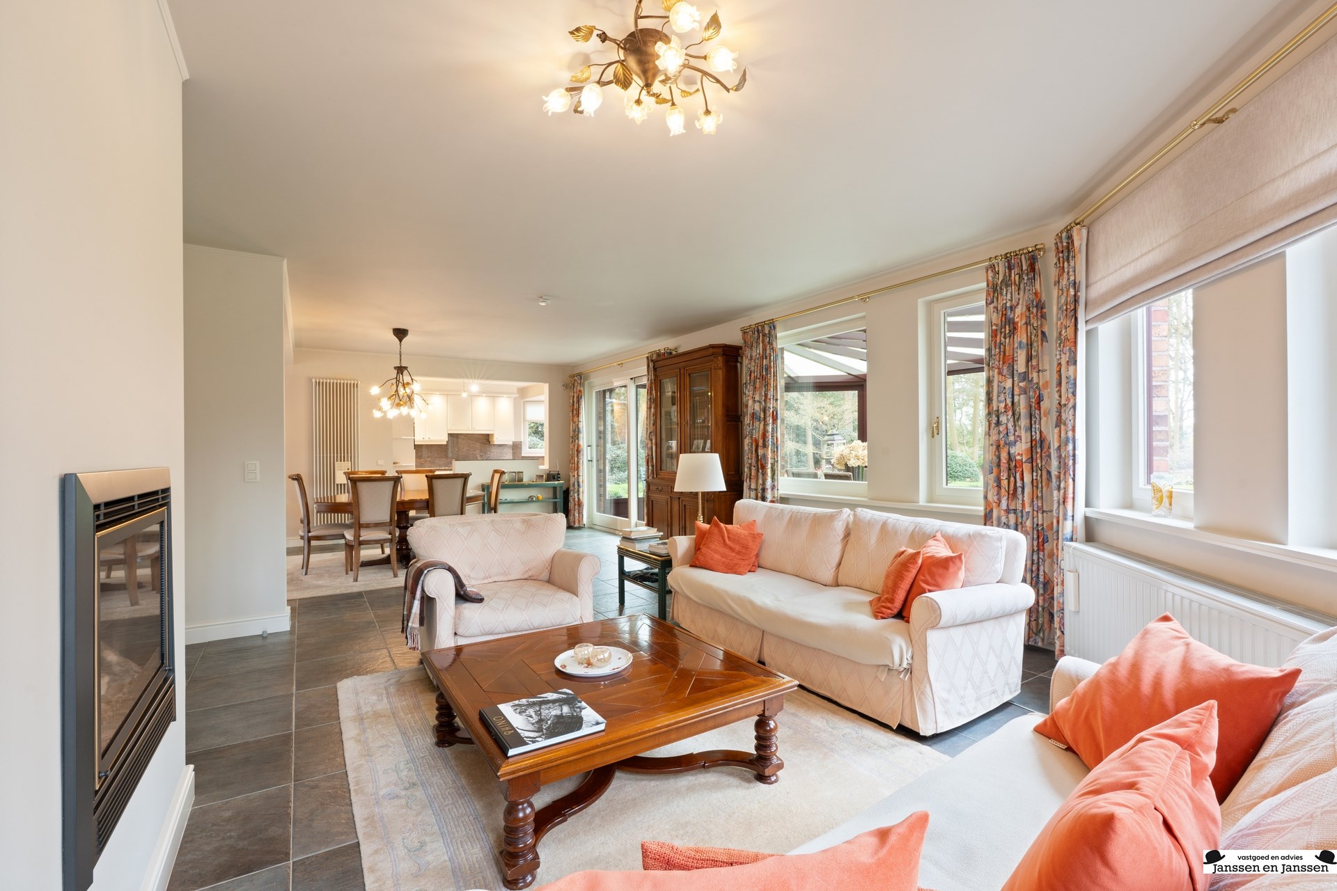 Karaktervolle villa op aan de Bredabaan te Gooreind - foto 3