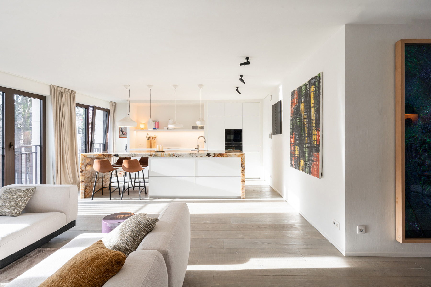 Riant luxe appartement met Parijse charme aan De Graanmarkt - foto 4