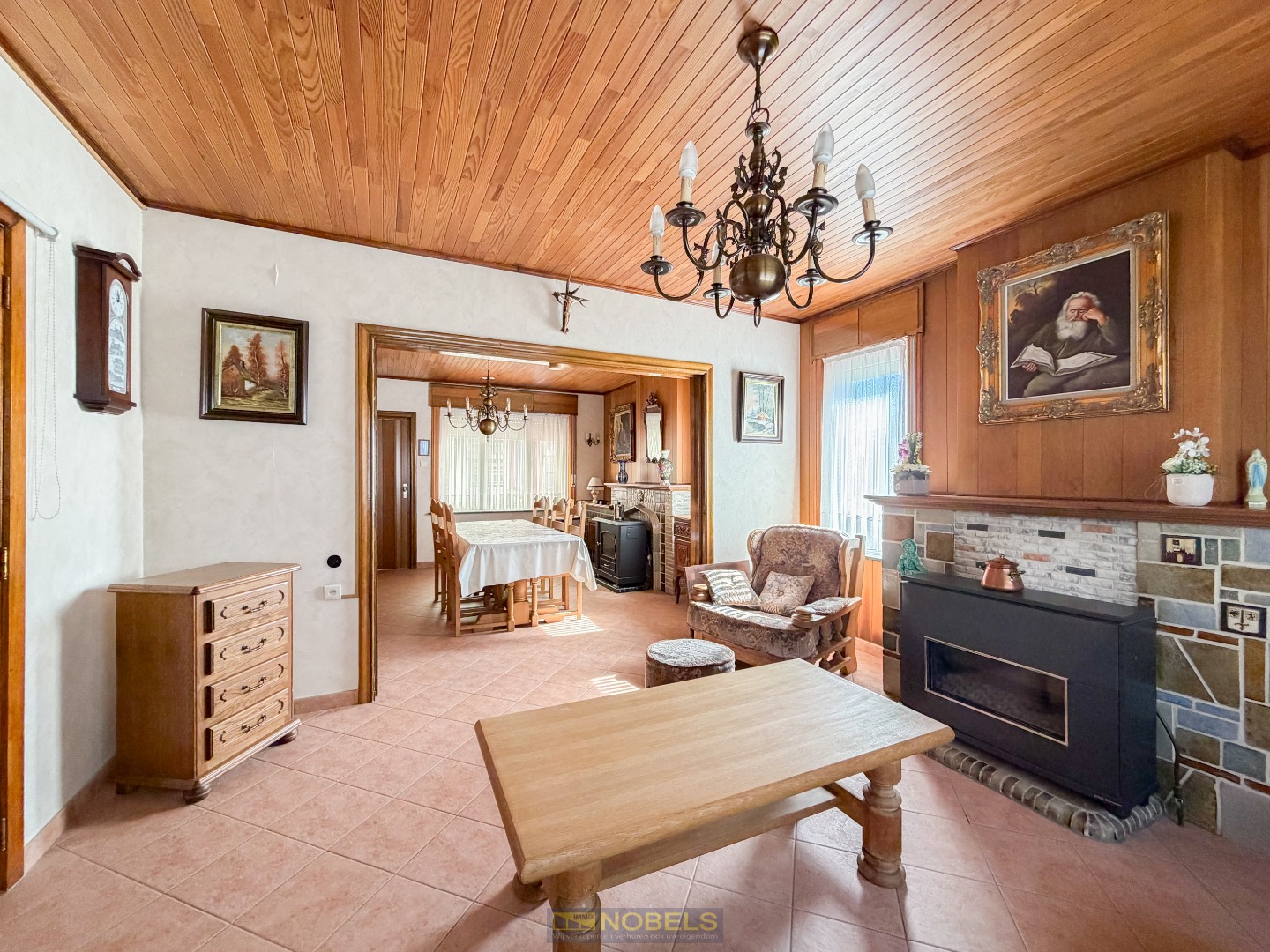 Te koop, Te renoveren halfopen bebouwing met garage op ruim perceel te Nieuwerkerken (Aalst)! - foto 2