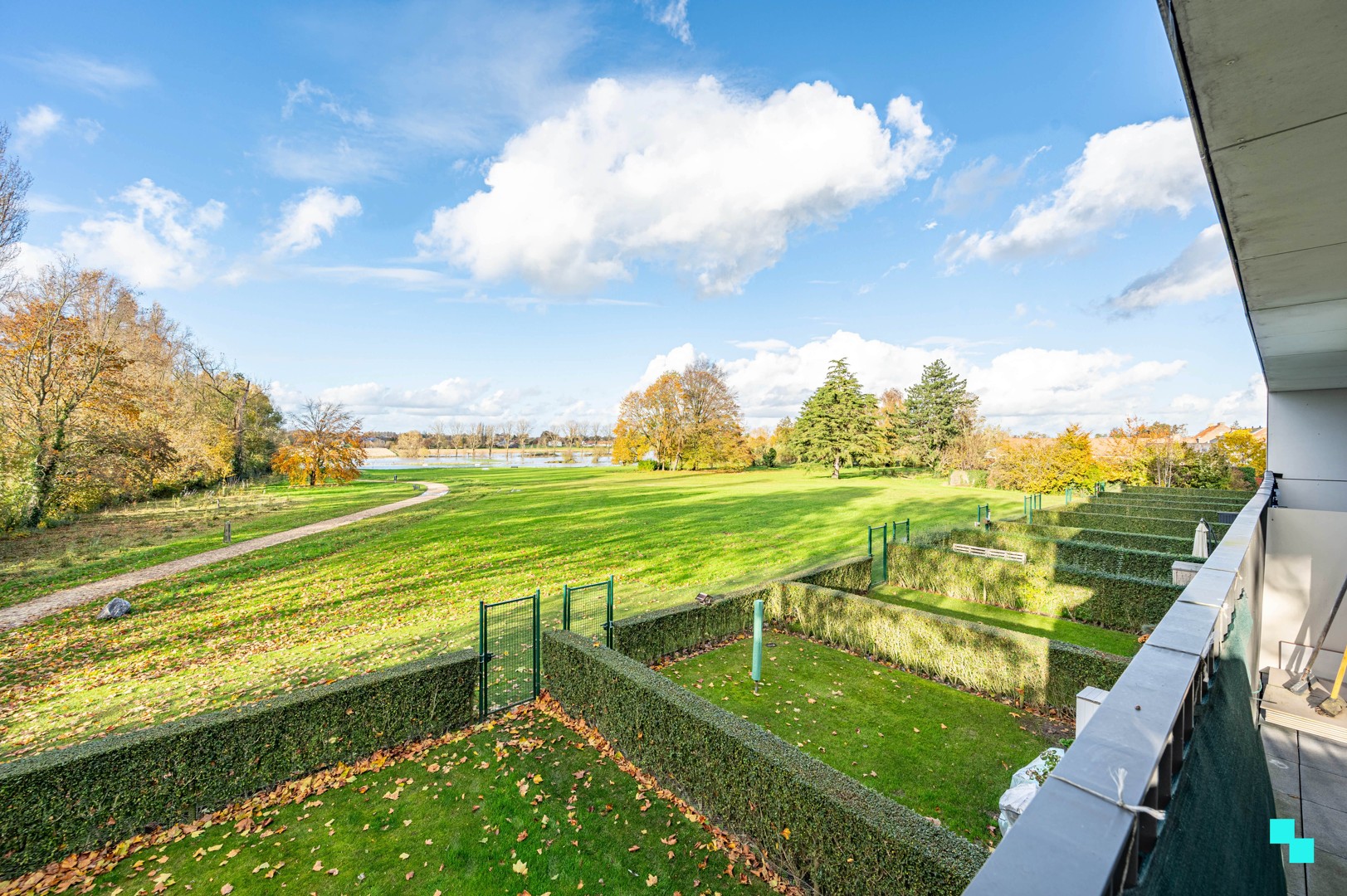 Modern tweeslaapkamerappartement met zicht op de Mandelvallei - photo 1
