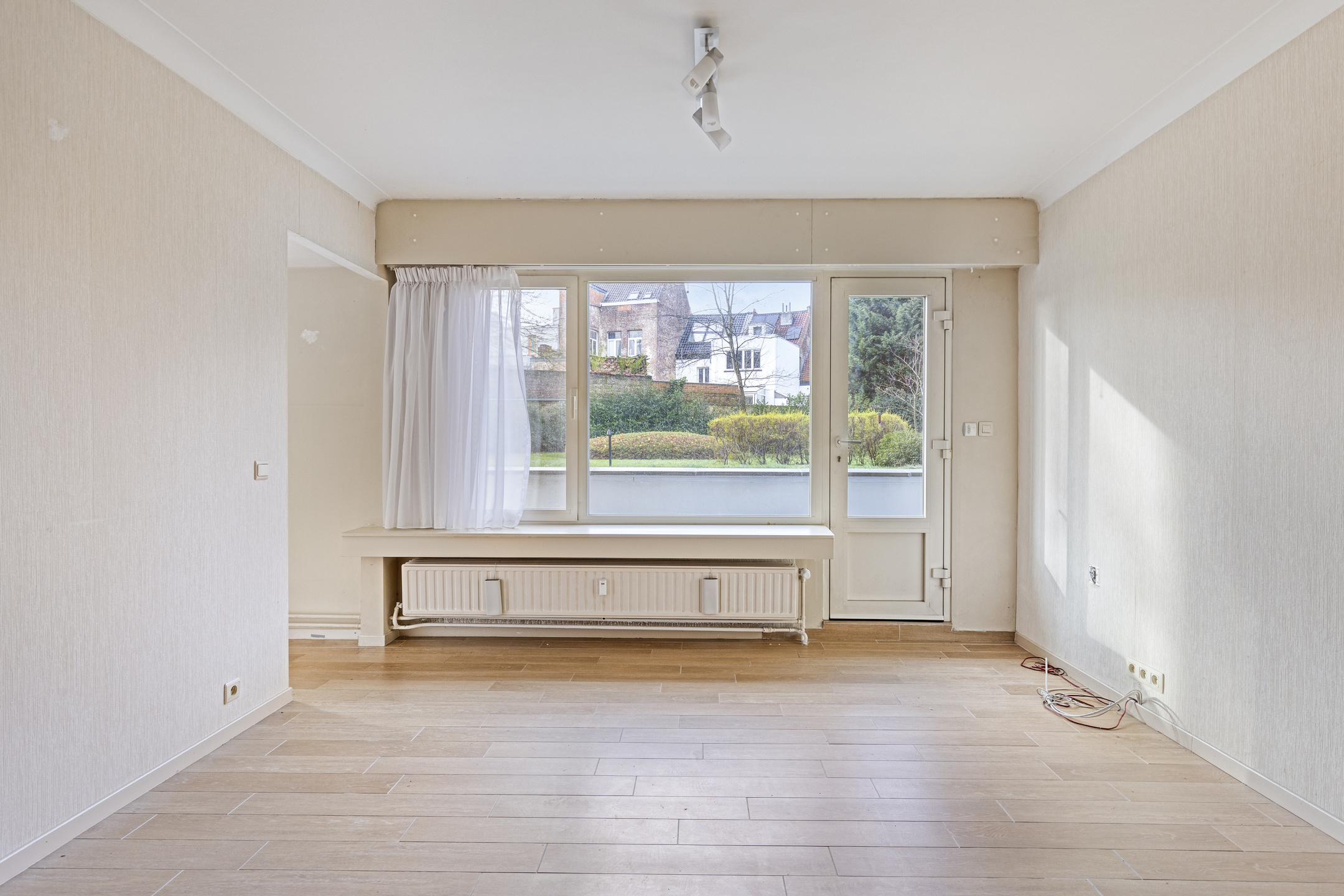 Gelijkvloers appartement met terras in het centrum te koop - foto 3