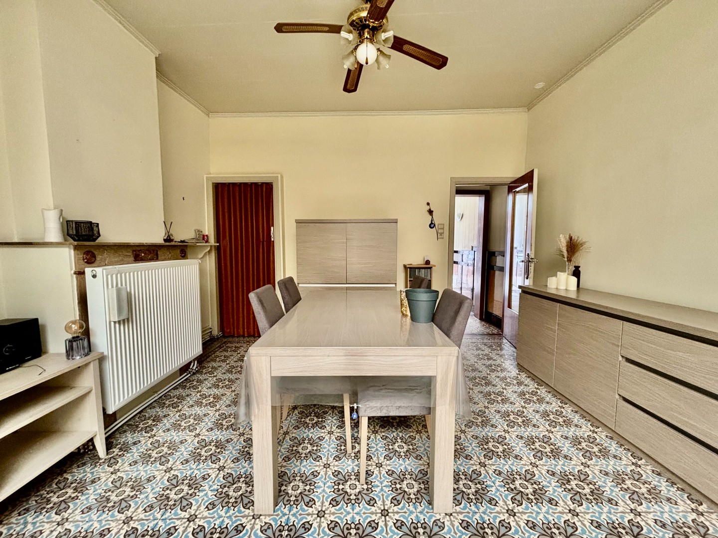 Gezellige instapklare gezinswoning met 4 slpkmrs en ruime tuin - foto 3