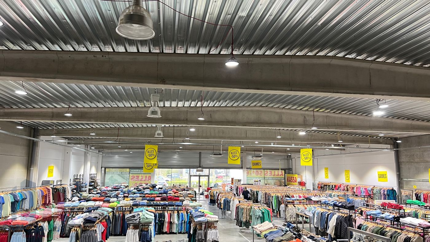 Commerciële ruimte van 924 m² met uitstekende visibiliteit - foto 2