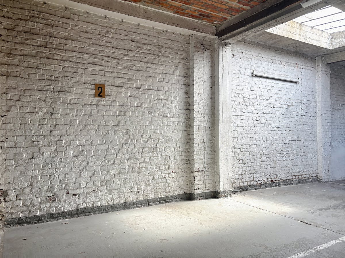 Enclosed parking space for rent in Roeselare. - photo 3