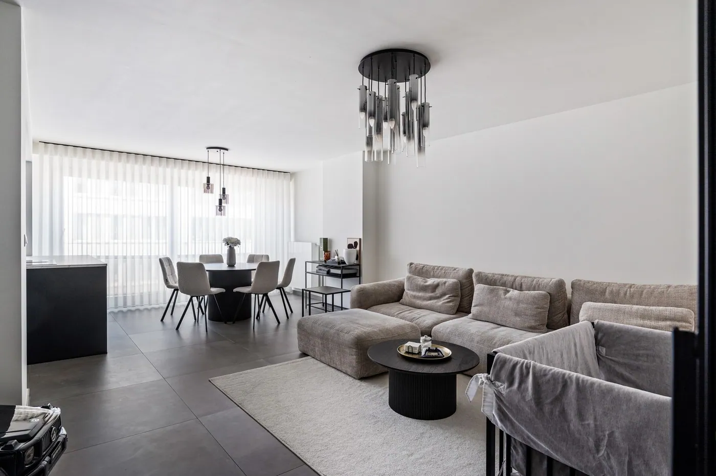 Hoogwaardig gerenoveerd appartement in Deurne! - foto 4