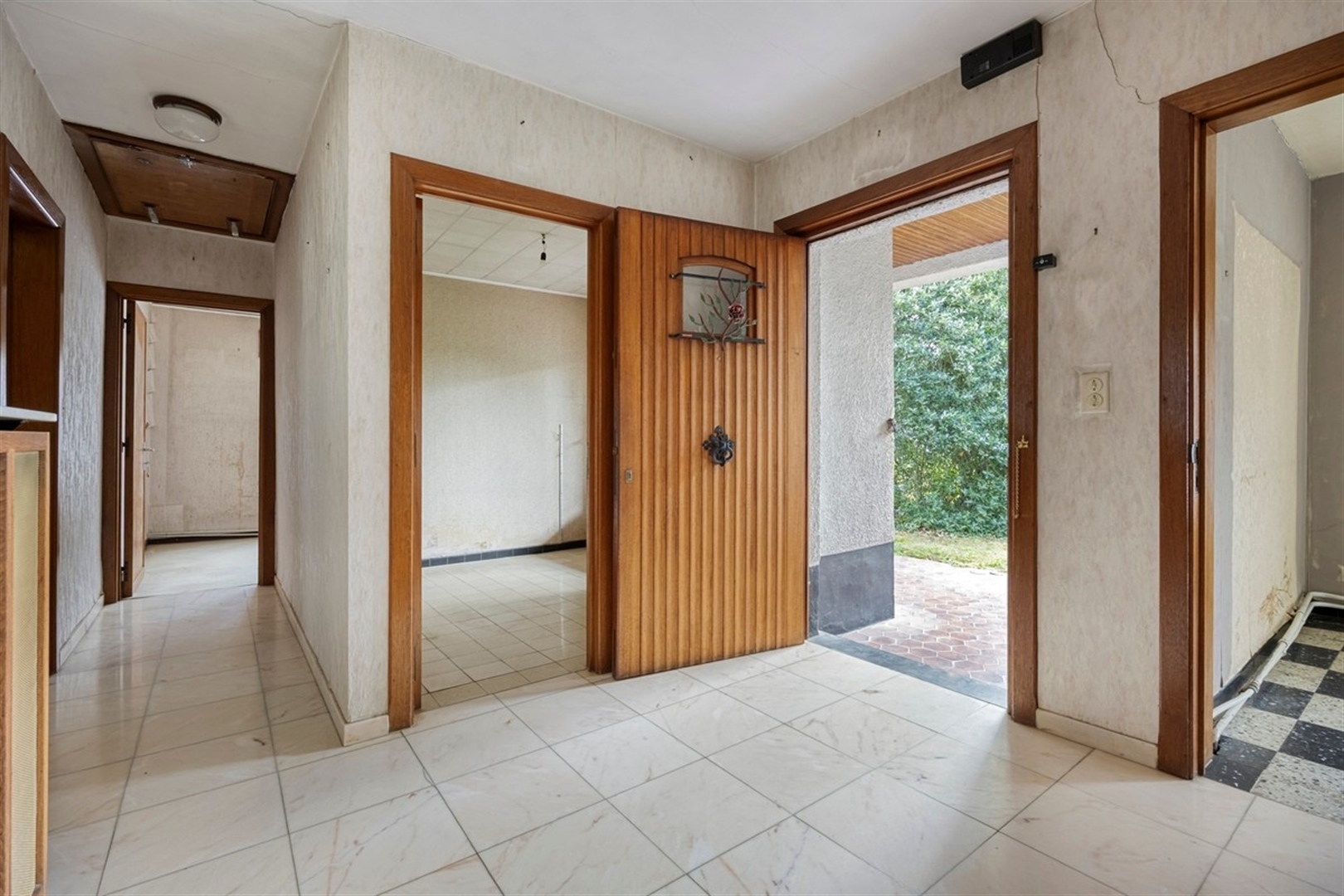 Te renoveren woning op een gegeerde ligging - foto 4