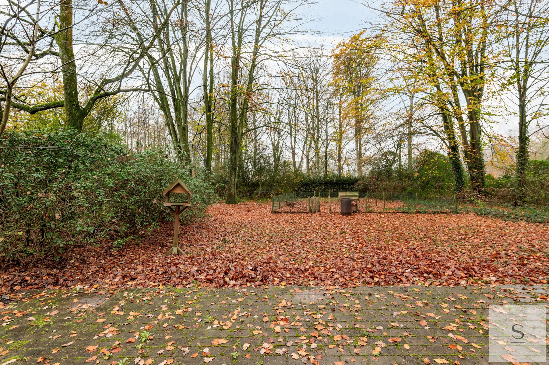Woning op ruim perceel in doodlopende straat - foto 3