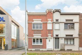 Deze instapklare ééngezinswoning is gelegen aan de Herentalsebaan 481 te Wommelgem. Het eigendom situeert zich vlakbij verschillende...