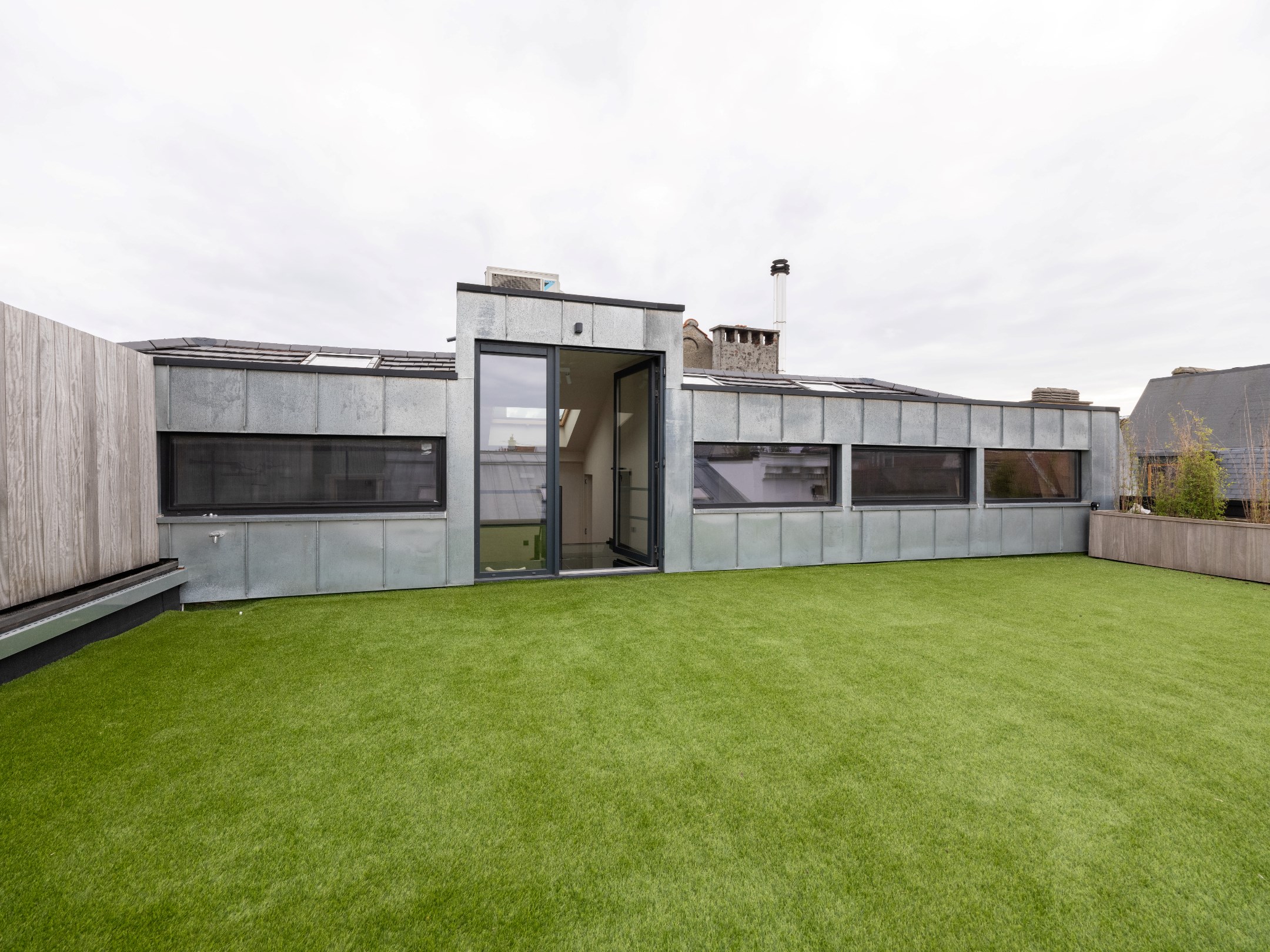 Volledig gerenoveerde high-end energiezuinige loft in hartje Antwerpen - foto 5