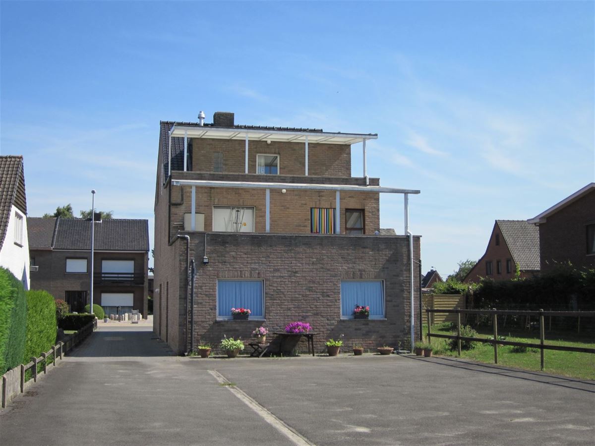 Appartement gelijkvloers met garage - foto 2