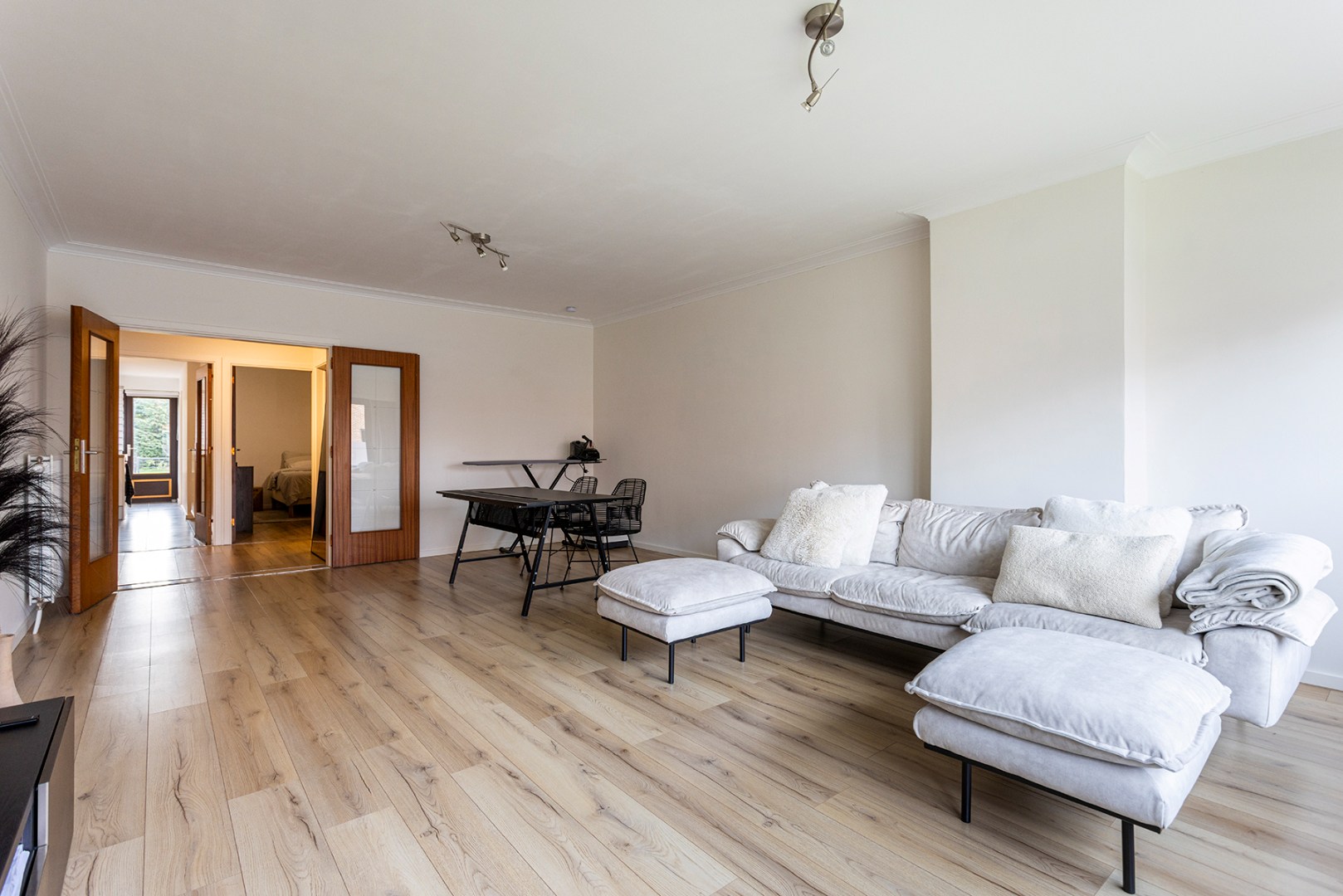 Gelijkvloers 2 slaapkamer appartement met tuin! - foto 4