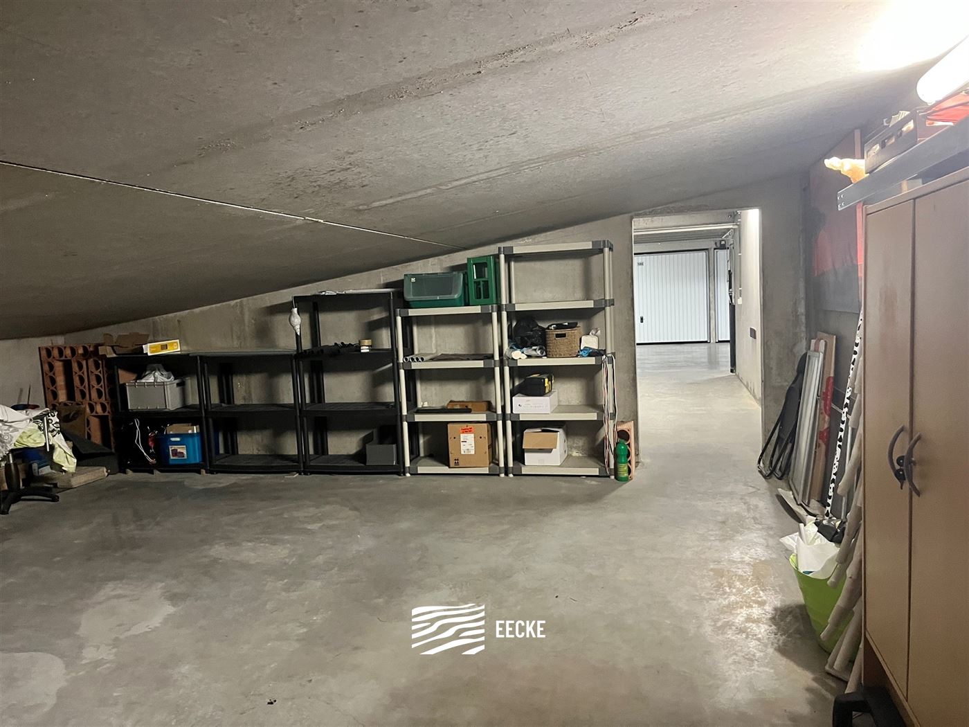 Parking - closed garage - photo 5