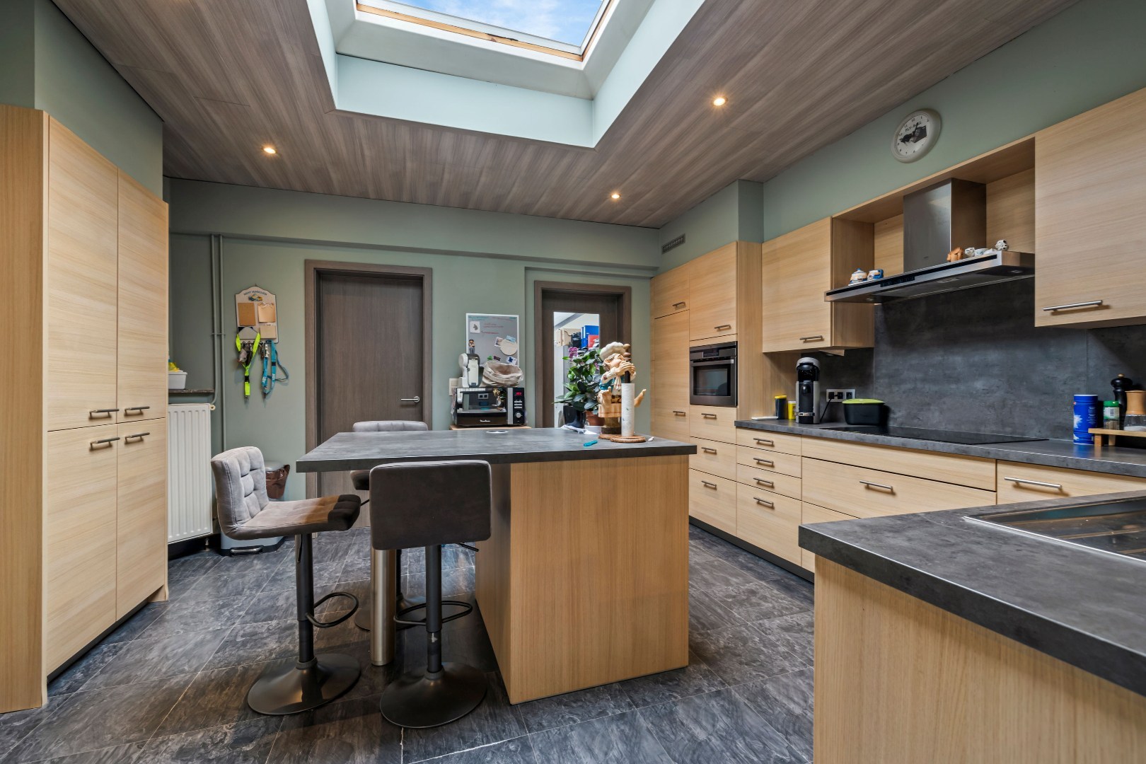 Instapklare woning met EPC D, geen renovatieverplichting en uitstekende ligging! - foto 5