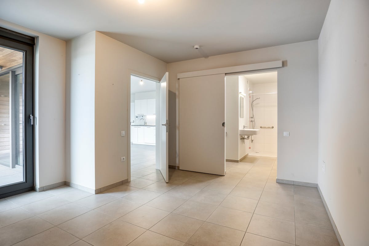 Instapklaar éénslaapkamerappartement met terras in Moorslede - foto 4