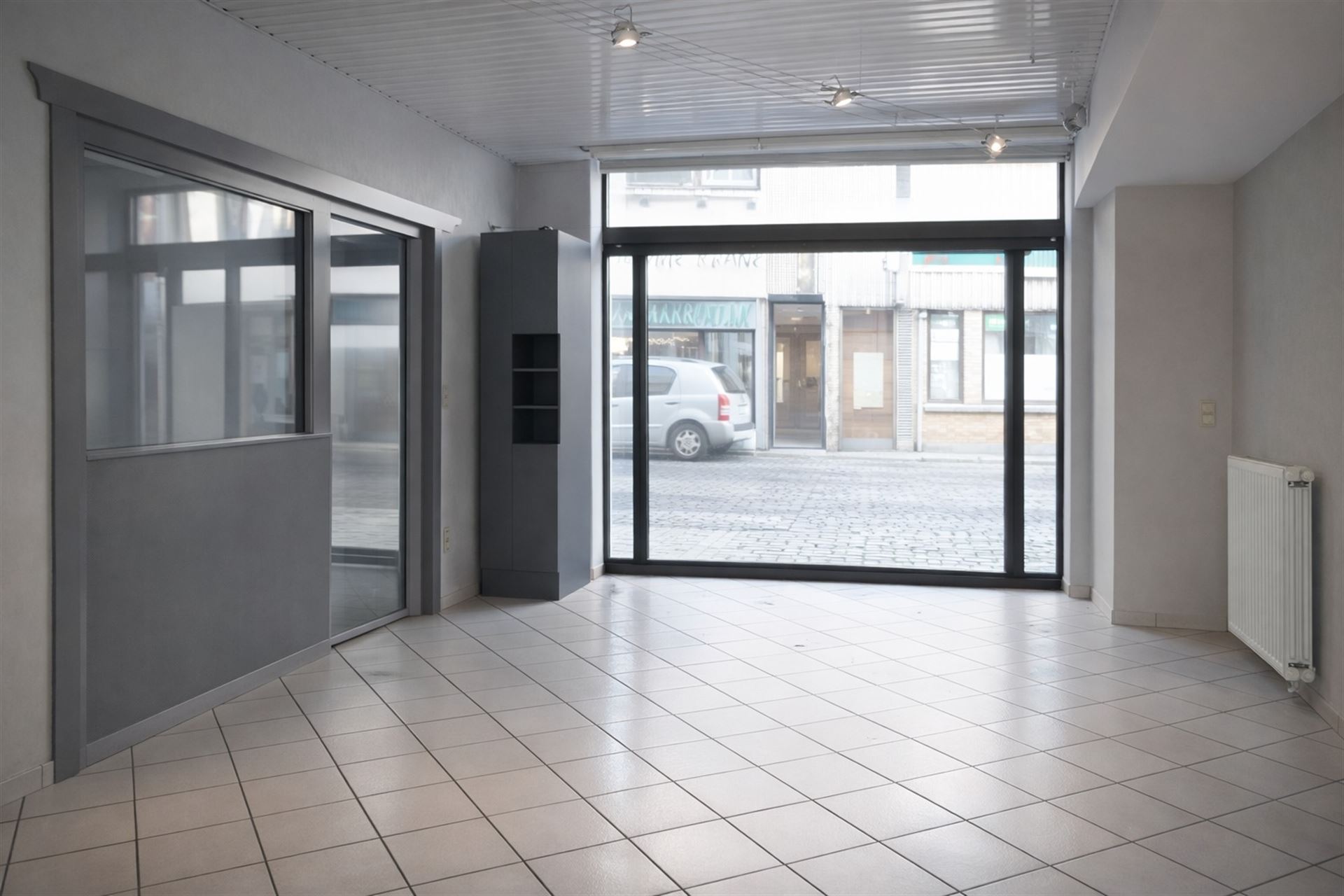 Handelsgelijkvloers op centrale ligging in Mechelen - foto 4